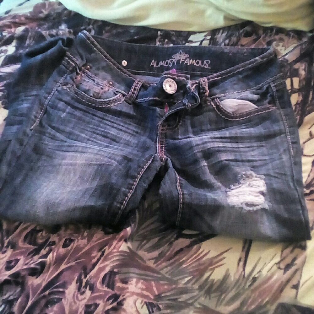 Almost famous capris